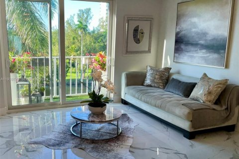 Купить кондоминиум в Майами, Флорида 2 спальни, 83.52м2, № 2001913 - фото 7