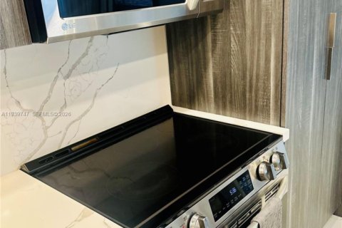 Купить кондоминиум в Майами, Флорида 2 спальни, 83.52м2, № 2001913 - фото 4