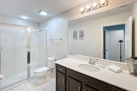 Adosado en venta en Kissimmee, Florida, 5 dormitorios, 213.12 m2 № 1911738 - foto 25