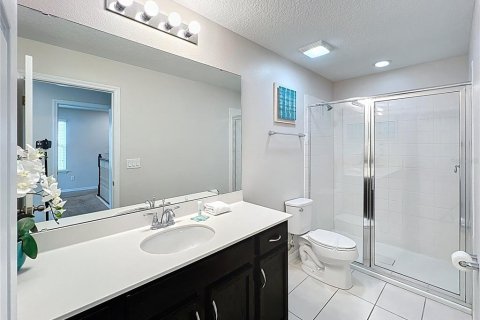 Adosado en venta en Kissimmee, Florida, 5 dormitorios, 213.12 m2 № 1911738 - foto 22