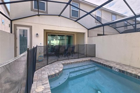 Adosado en venta en Kissimmee, Florida, 5 dormitorios, 213.12 m2 № 1911738 - foto 3