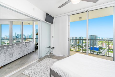 Copropriété à louer à Miami, Floride: 2 chambres, 97.36 m2 № 17215 - photo 14