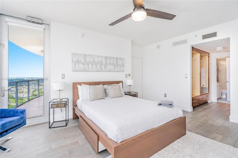 Copropriété à louer à Miami, Floride: 2 chambres, 97.36 m2 № 17215 - photo 18