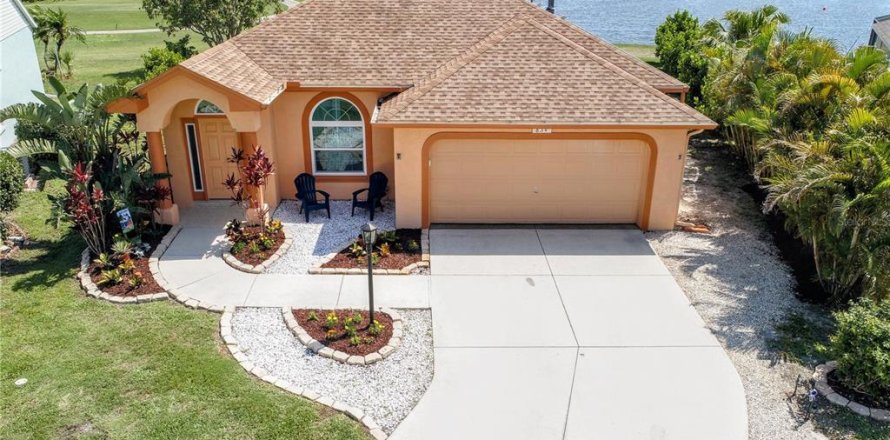 Casa en Bradenton, Florida 3 dormitorios, 148.46 m2 № 1740670