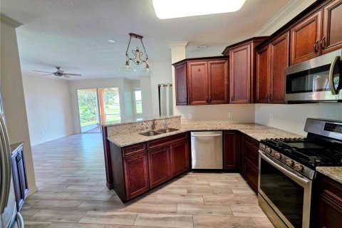 Casa en venta en Bradenton, Florida, 3 dormitorios, 148.46 m2 № 1740670 - foto 3