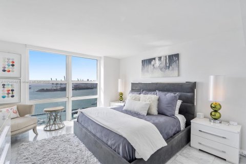 Condominio en alquiler en Miami Beach, Florida, 1 dormitorio, 72.46 m2 № 1993747 - foto 9