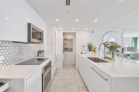 Condominio en alquiler en Miami Beach, Florida, 1 dormitorio, 72.46 m2 № 1993747 - foto 7