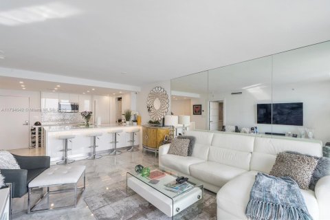 Condominio en alquiler en Miami Beach, Florida, 1 dormitorio, 72.46 m2 № 1993747 - foto 4