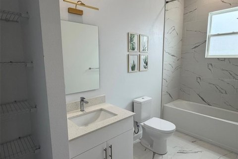 Снять в аренду таунхаус в Дэвенпорт, Флорида 4 спальни, 187.66м2, № 2283474 - фото 13