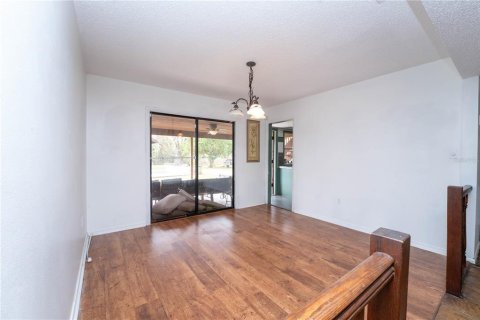 Casa en venta en Leesburg, Florida, 3 dormitorios, 231.88 m2 № 1573747 - foto 8