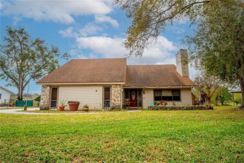 Casa en venta en Leesburg, Florida, 3 dormitorios, 231.88 m2 № 1573747 - foto 1