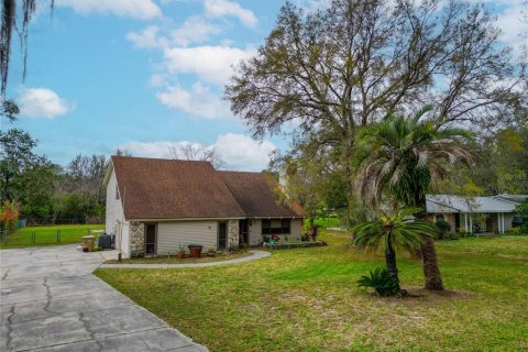 Casa en venta en Leesburg, Florida, 3 dormitorios, 231.88 m2 № 1573747 - foto 2