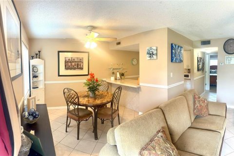 Condominio en alquiler en Clearwater, Florida, 1 dormitorio, 54.81 m2 № 1908389 - foto 3