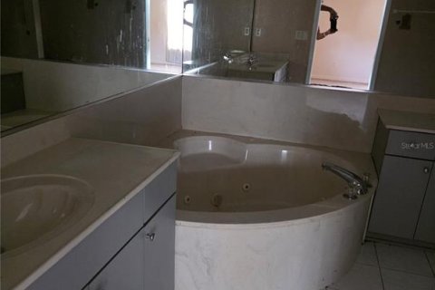 Casa en venta en Ocala, Florida, 4 dormitorios, 186.36 m2 № 1808149 - foto 3