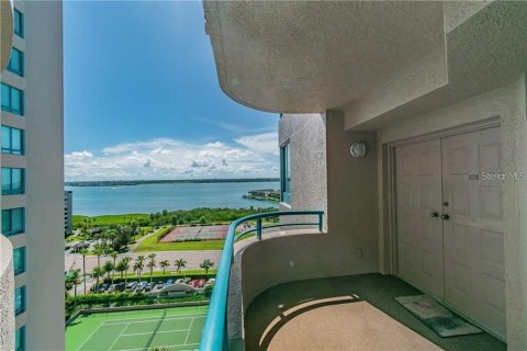 Condo in Clearwater, Florida, 2 bedrooms  № 1786891 - photo 5