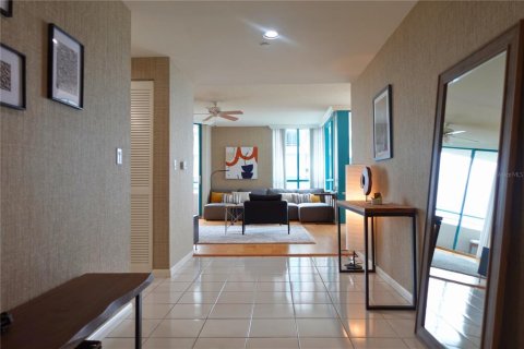 Condo in Clearwater, Florida, 2 bedrooms  № 1786891 - photo 6