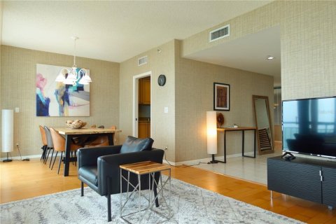 Condo in Clearwater, Florida, 2 bedrooms  № 1786891 - photo 18