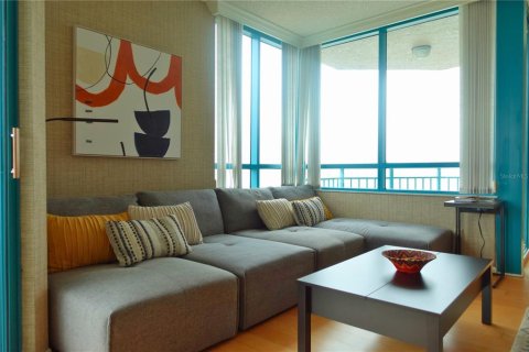 Condo in Clearwater, Florida, 2 bedrooms  № 1786891 - photo 21