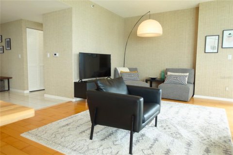 Condo in Clearwater, Florida, 2 bedrooms  № 1786891 - photo 11