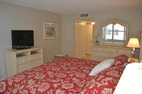 Condominio en alquiler en Miami Beach, Florida, 2 dormitorios, 118.08 m2 № 2049424 - foto 11