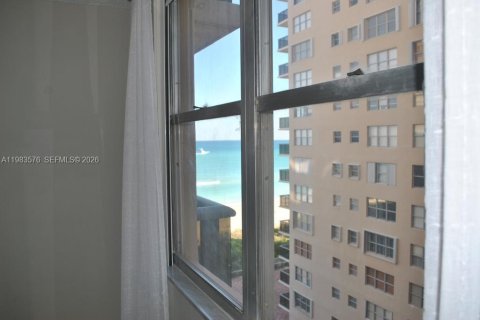 Condominio en alquiler en Miami Beach, Florida, 2 dormitorios, 118.08 m2 № 2049424 - foto 20