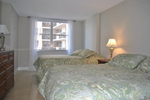 Condominio en alquiler en Miami Beach, Florida, 2 dormitorios, 118.08 m2 № 2049424 - foto 18