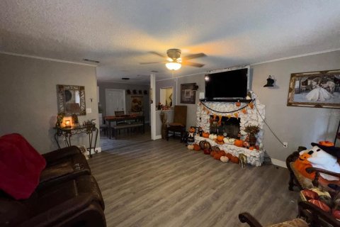 House in Astatula, Florida 3 bedrooms, 140.47 sq.m. № 2410494 - photo 14