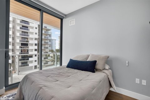 Condo in Miami Beach, Florida, 2 bedrooms № 2081312 - photo 22