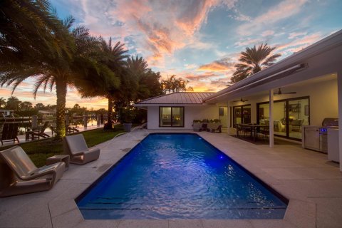 House in Wilton Manors, Florida 3 bedrooms, 230.21 sq.m. № 2370368 - photo 16