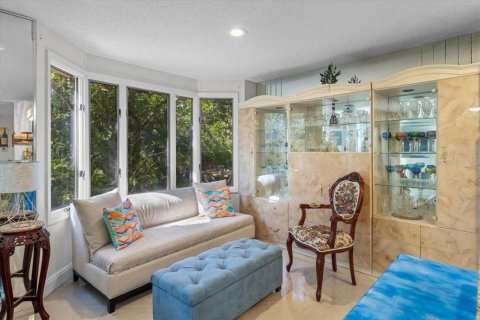 Townhouse in Daytona Beach Shores, Florida 3 bedrooms, 164.62 sq.m. № 1805782 - photo 4