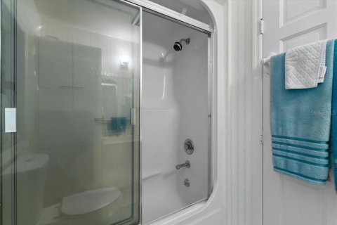 Townhouse in Daytona Beach Shores, Florida 3 bedrooms, 164.62 sq.m. № 1805782 - photo 16