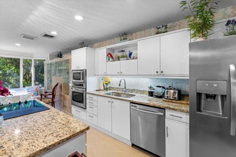 Townhouse in Daytona Beach Shores, Florida 3 bedrooms, 164.62 sq.m. № 1805782 - photo 28