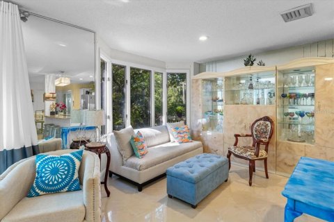 Townhouse in Daytona Beach Shores, Florida 3 bedrooms, 164.62 sq.m. № 1805782 - photo 3