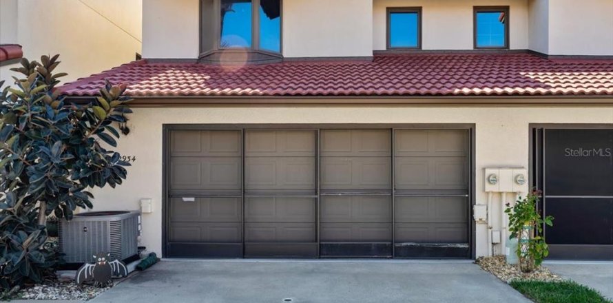 Townhouse in Daytona Beach Shores, Florida 3 bedrooms, 164.62 sq.m. № 1805782