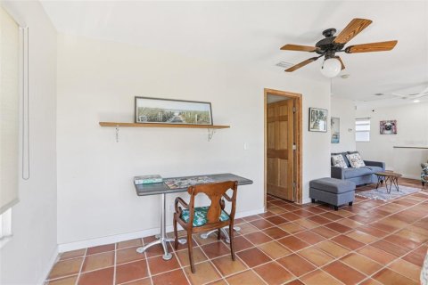 Villa ou maison à vendre à Treasure Island, Floride: 2 chambres, 150.59 m2 № 2275565 - photo 27