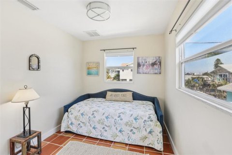 Villa ou maison à vendre à Treasure Island, Floride: 2 chambres, 150.59 m2 № 2275565 - photo 25