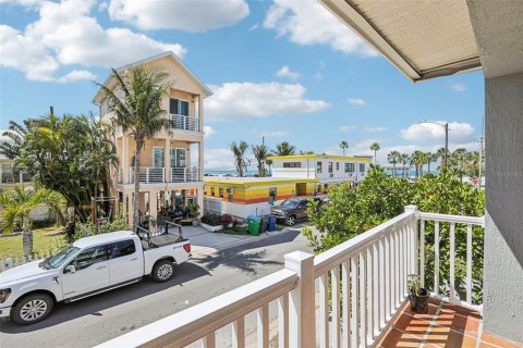 Villa ou maison à vendre à Treasure Island, Floride: 2 chambres, 150.59 m2 № 2275565 - photo 24