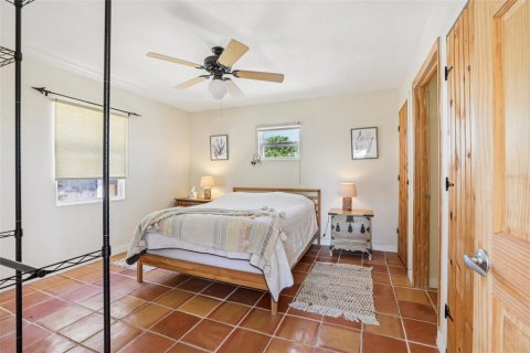 Villa ou maison à vendre à Treasure Island, Floride: 2 chambres, 150.59 m2 № 2275565 - photo 28