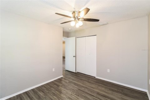 House in Sarasota, Florida 3 bedrooms, 126.53 sq.m. № 1908385 - photo 11