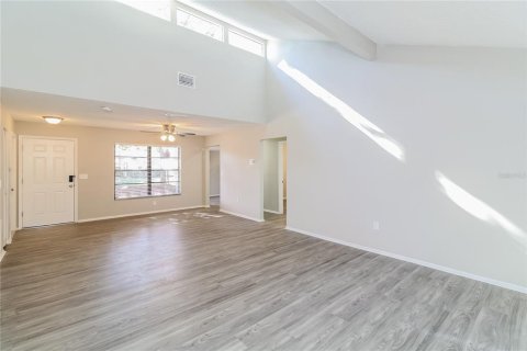 House in Sarasota, Florida 3 bedrooms, 126.53 sq.m. № 1908385 - photo 3