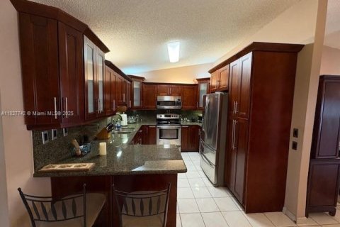 Villa ou maison à vendre à Miami, Floride: 3 chambres, 187.29 m2 № 1977189 - photo 6