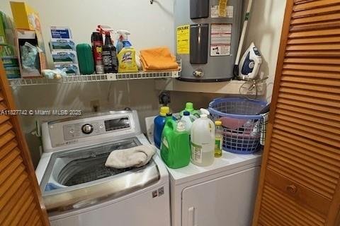 Villa ou maison à vendre à Miami, Floride: 3 chambres, 187.29 m2 № 1977189 - photo 13