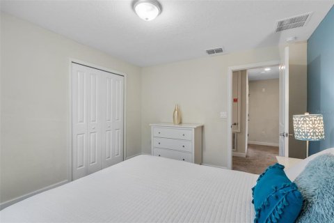 Townhouse in Davenport, Florida 5 bedrooms, 192.49 sq.m. № 1778058 - photo 21