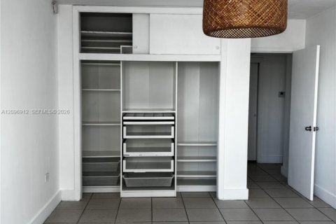 Copropriété à louer à North Bay Village, Floride: 1 chambre, 68.28 m2 № 2390726 - photo 10