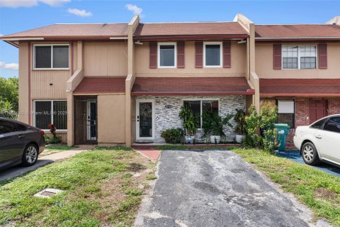 Adosado en venta en Miami Gardens, Florida, 3 dormitorios, 120.03 m2 № 1893248 - foto 30