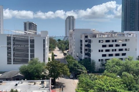 Condominio en venta en Miami, Florida, 2 dormitorios, 101.08 m2 № 2043963 - foto 2