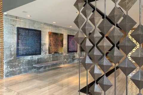 Condominio en venta en Miami, Florida, 2 dormitorios, 101.08 m2 № 2043963 - foto 5