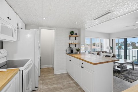 Condominio en venta en New Smyrna Beach, Florida, 1 dormitorio, 79.9 m2 № 2098688 - foto 11
