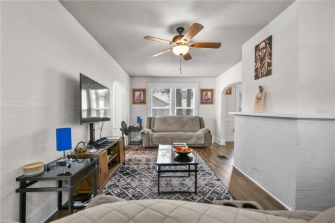 Casa en venta en Saint Petersburg, Florida, 3 dormitorios, 145.3 m2 № 2203911 - foto 9