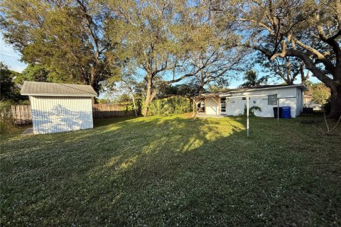 House in Fort Lauderdale, Florida 2 bedrooms, 88.07 sq.m. № 2076911 - photo 9